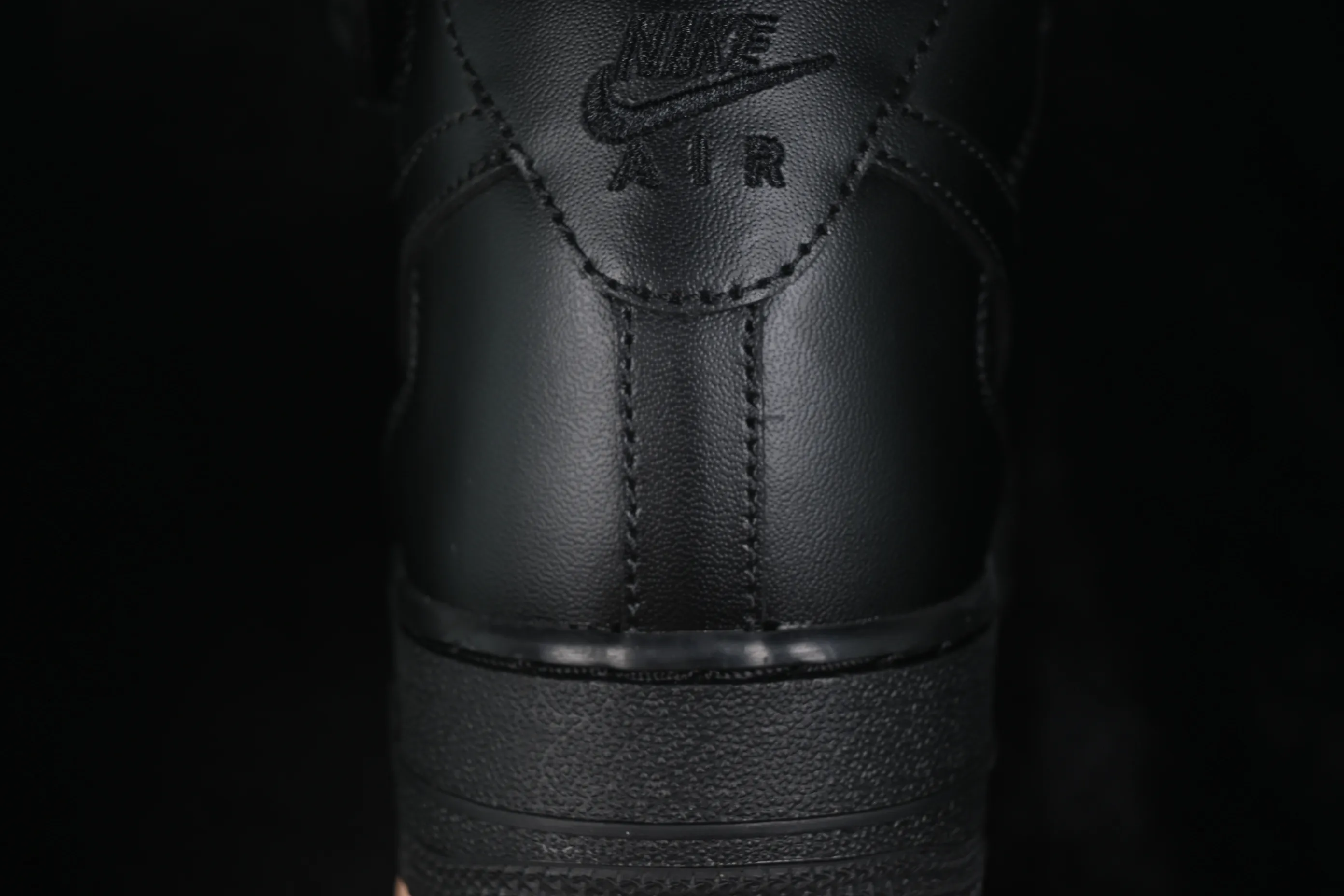 All categories Nk Air Force 1 Air Force series Nk Air Force 1 Mid Air Force mid-top Nike Air Force 1'07 Mid Air Force One China all-black casual sneakers CW2289-001
